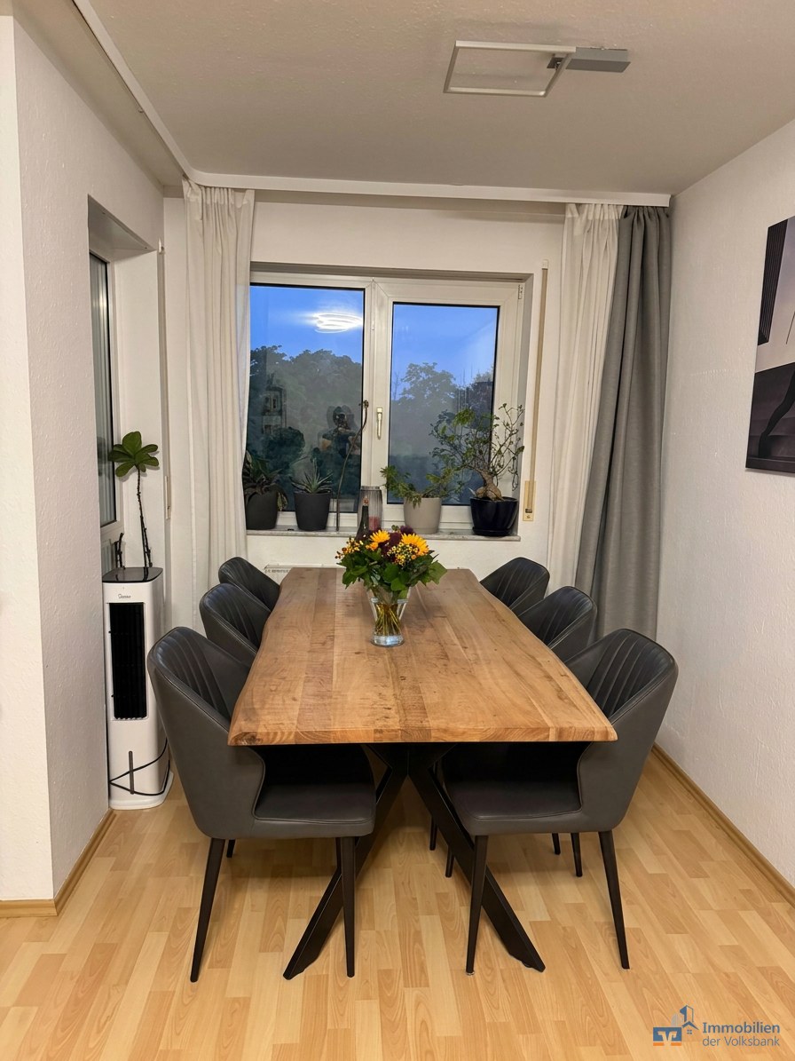 Tolle 3-Zimmer-Wohnung mit Aufzug+Balkon+Tiefgarage in Karlsruhe